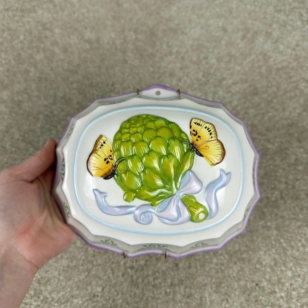 Le Cordon Bleu Franklin Mint Artichoke Butterfly Ceramic Wall Pocket Mold Decor